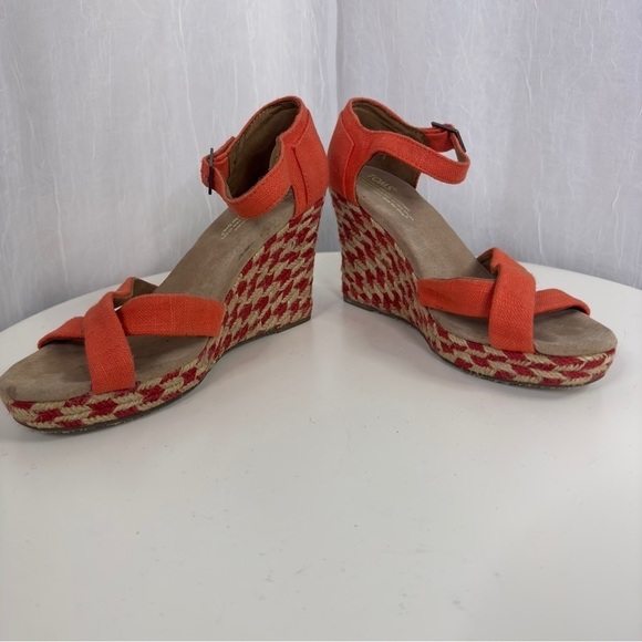 TOMS Wedges - Picture 11 of 13